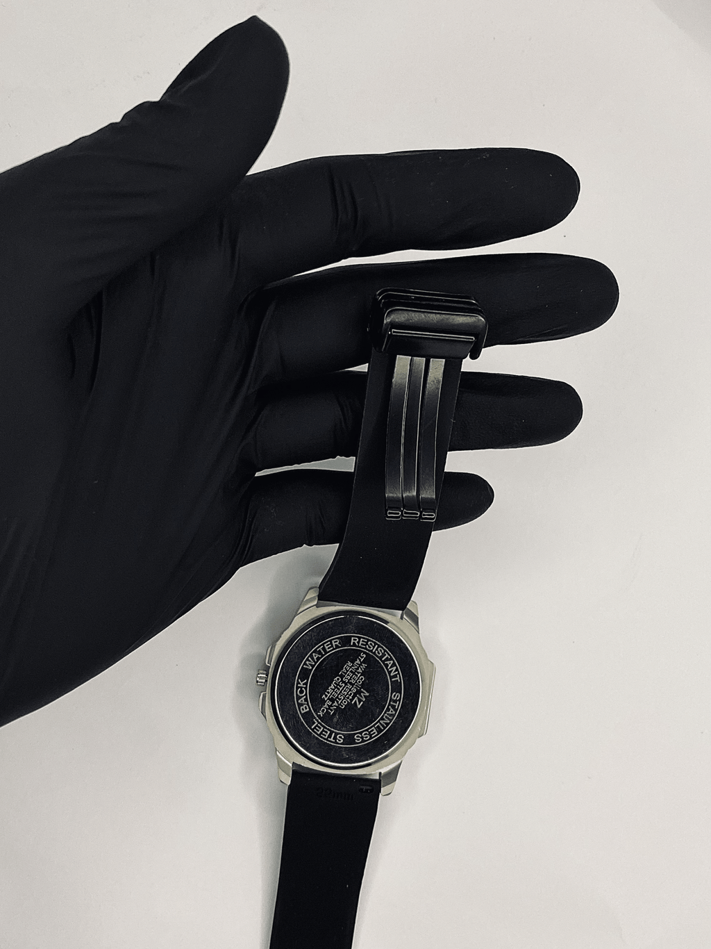Aura TOMI Premium Magnetic Lock Watch - Edition 2026